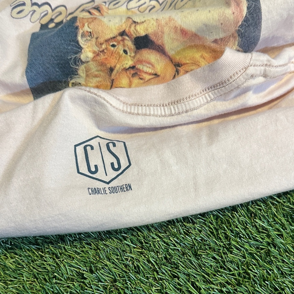 Vintage Style Dolly Parton Workin 9 to 5 Graphic Tee with Iconic Print - Picture 3 of 3